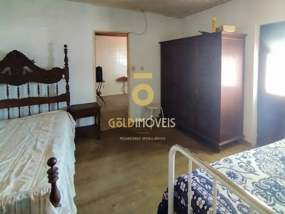 Moradia T0 para Venda em Espadanedo Foto 17