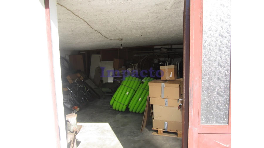 Loja para Arrendamento em Romariz Foto 14