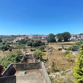 Terreno para Venda em São João da Madeira
