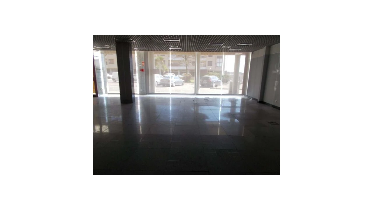 Loja para Venda em Cortegaça Foto 2