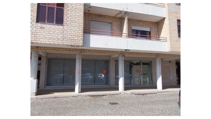 Loja para Venda em Cortegaça Foto 1