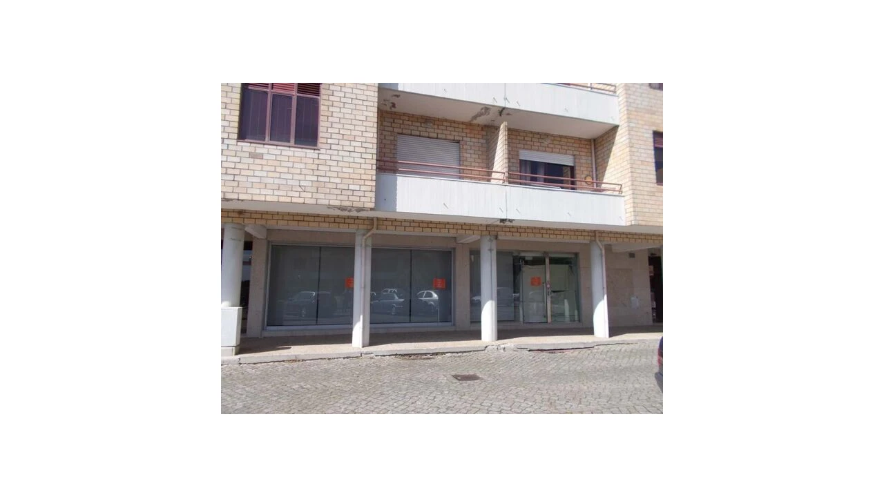 Loja para Venda em Cortegaça Foto 1