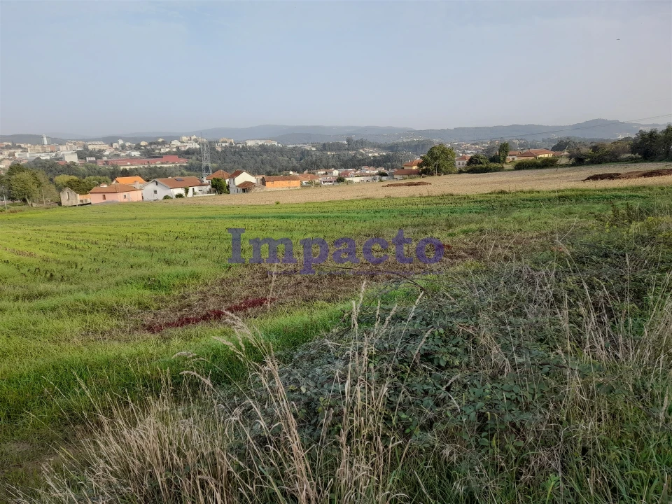 Terreno para Venda em O. Azeméis, Riba-Ul, Ul, Macinhata Seixa, Madail Foto 3