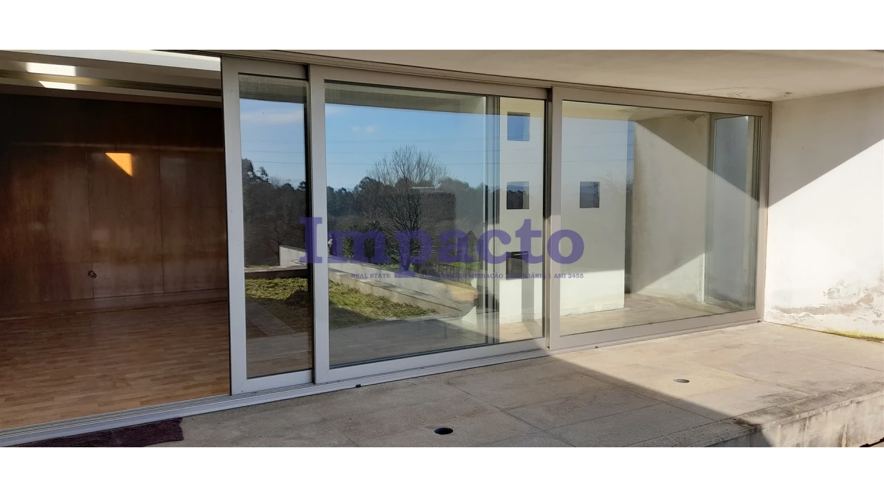 Moradia T3 para Venda em Argoncilhe Foto 25