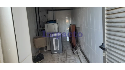 Moradia T3 para Venda em Argoncilhe