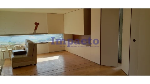 Moradia T3 para Venda em Argoncilhe
