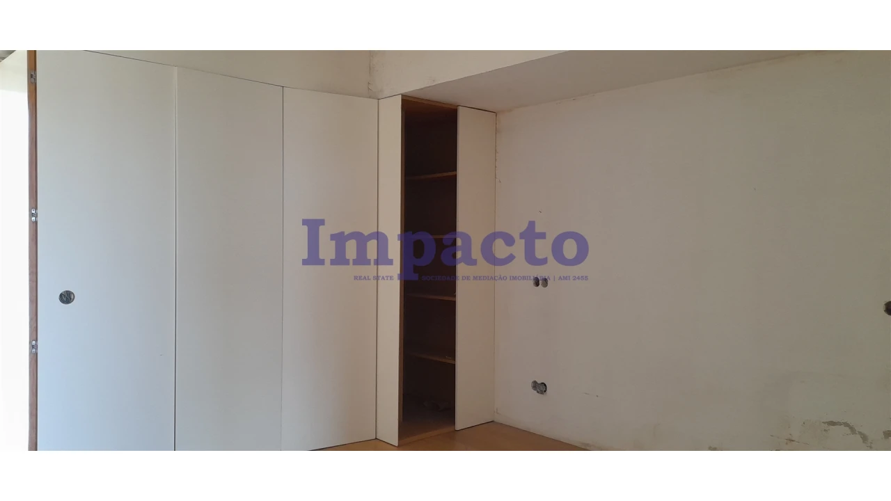 Moradia T3 para Venda em Argoncilhe Foto 10