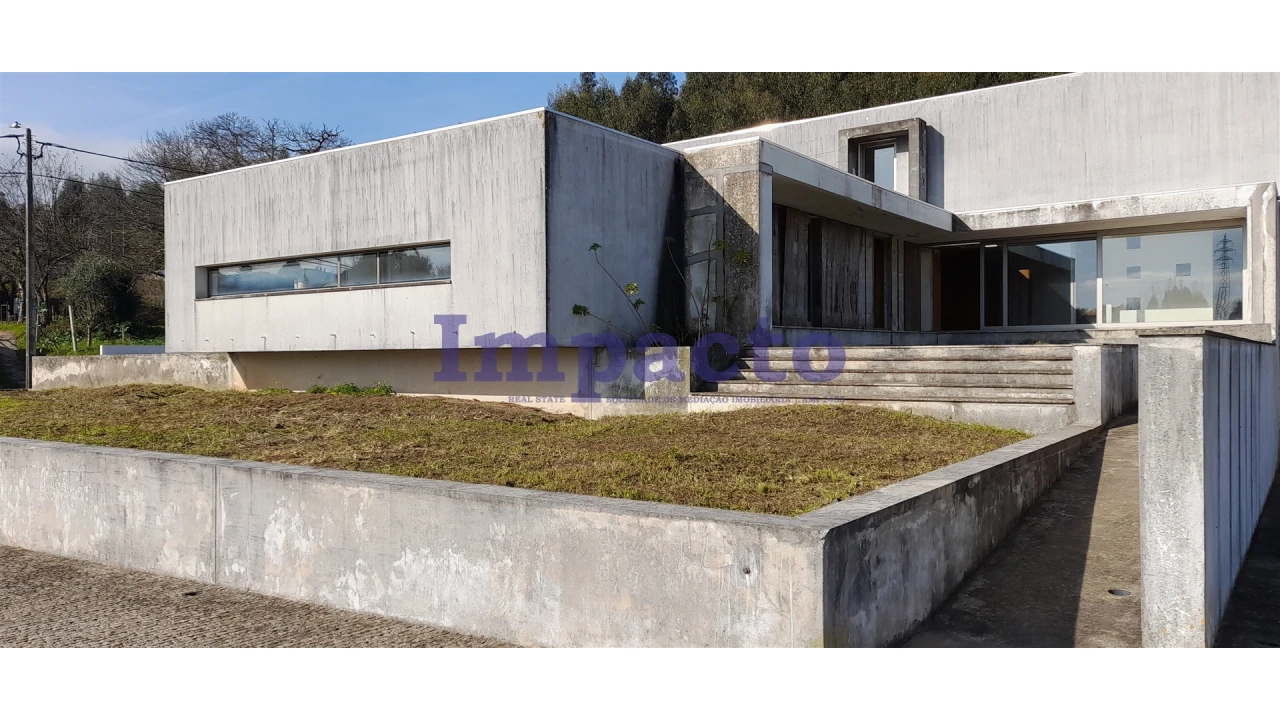 Moradia T3 para Venda em Argoncilhe Foto 26