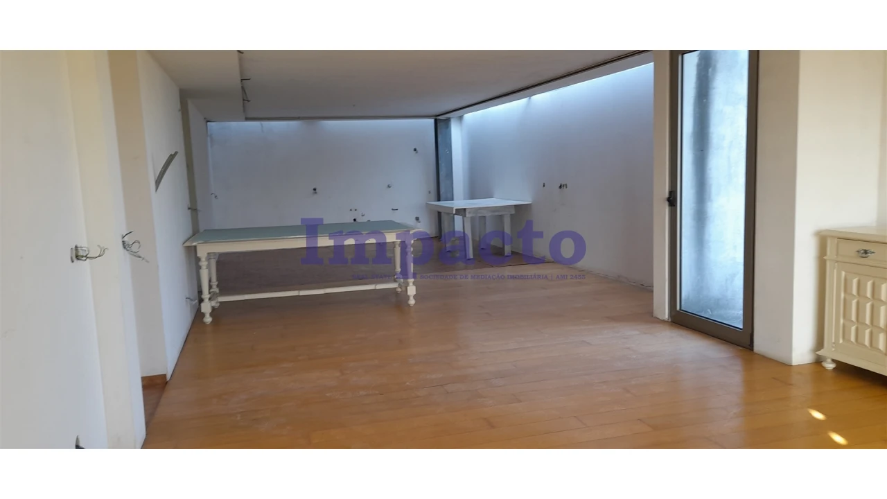 Moradia T3 para Venda em Argoncilhe Foto 14