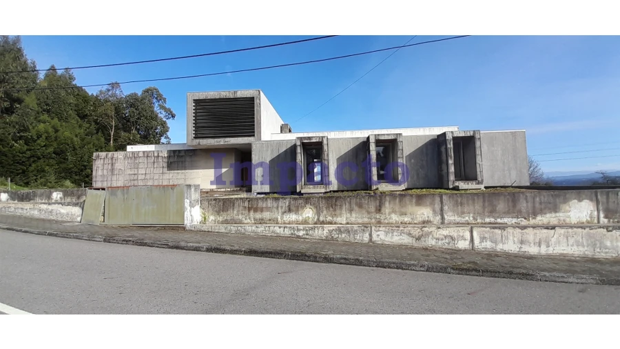 Moradia T3 para Venda em Argoncilhe Foto 3