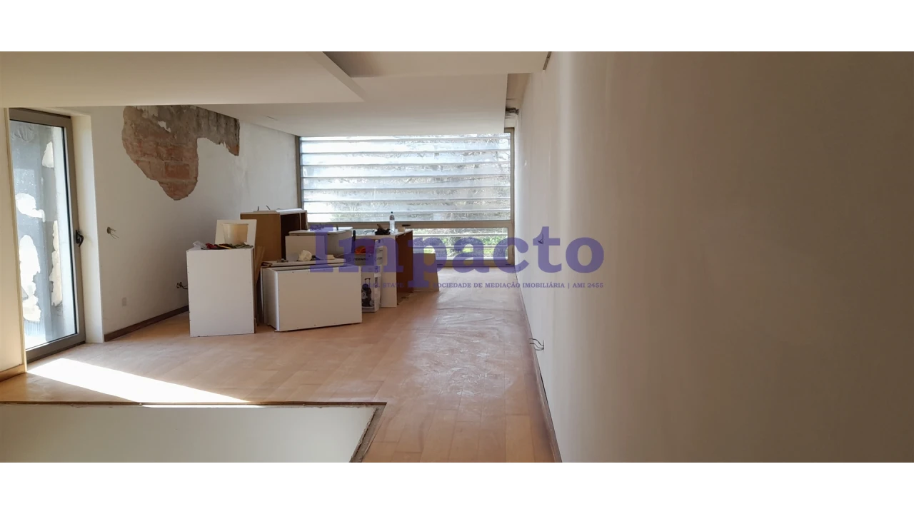 Moradia T3 para Venda em Argoncilhe Foto 18