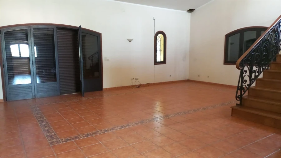 Moradia T4 para Venda em São Roque Foto 20