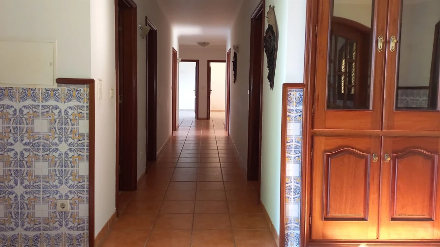 Moradia T4 para Venda em São Roque Foto 8