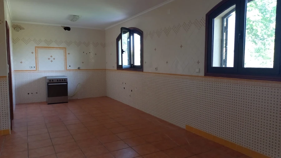 Moradia T4 para Venda em São Roque Foto 23