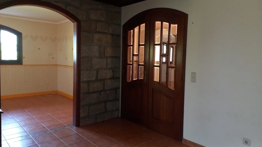 Moradia T4 para Venda em São Roque Foto 12