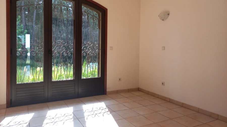 Moradia T4 para Venda em São Roque Foto 13