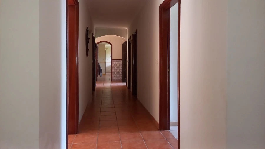 Moradia T4 para Venda em São Roque Foto 7