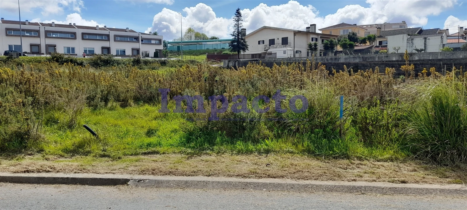 Terreno para Venda em Arrifana Foto 1