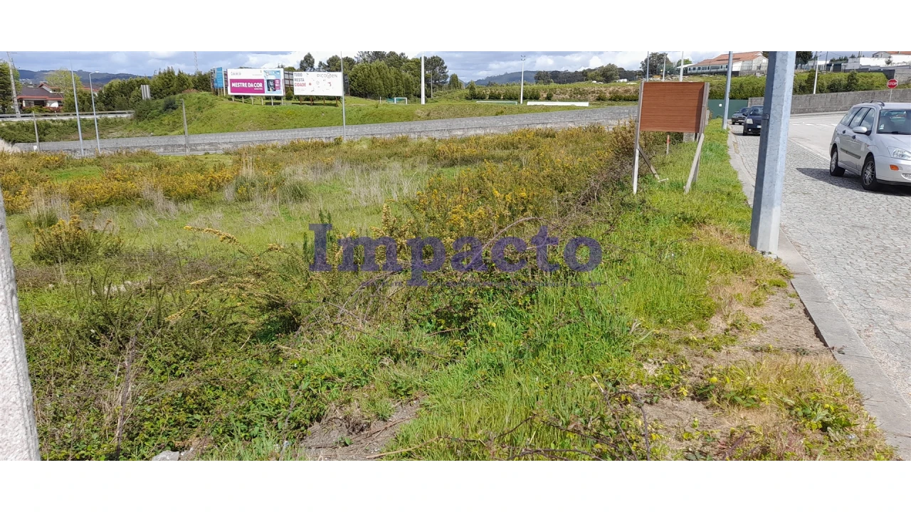 Terreno para Venda em Arrifana Foto 4