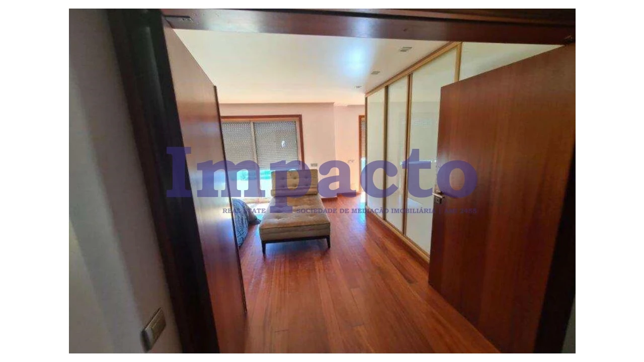 Moradia T3 para Venda em São João da Madeira Foto 10