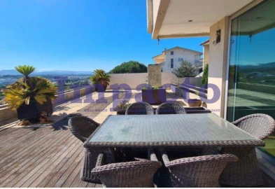 Moradia T3 para Venda em São João da Madeira