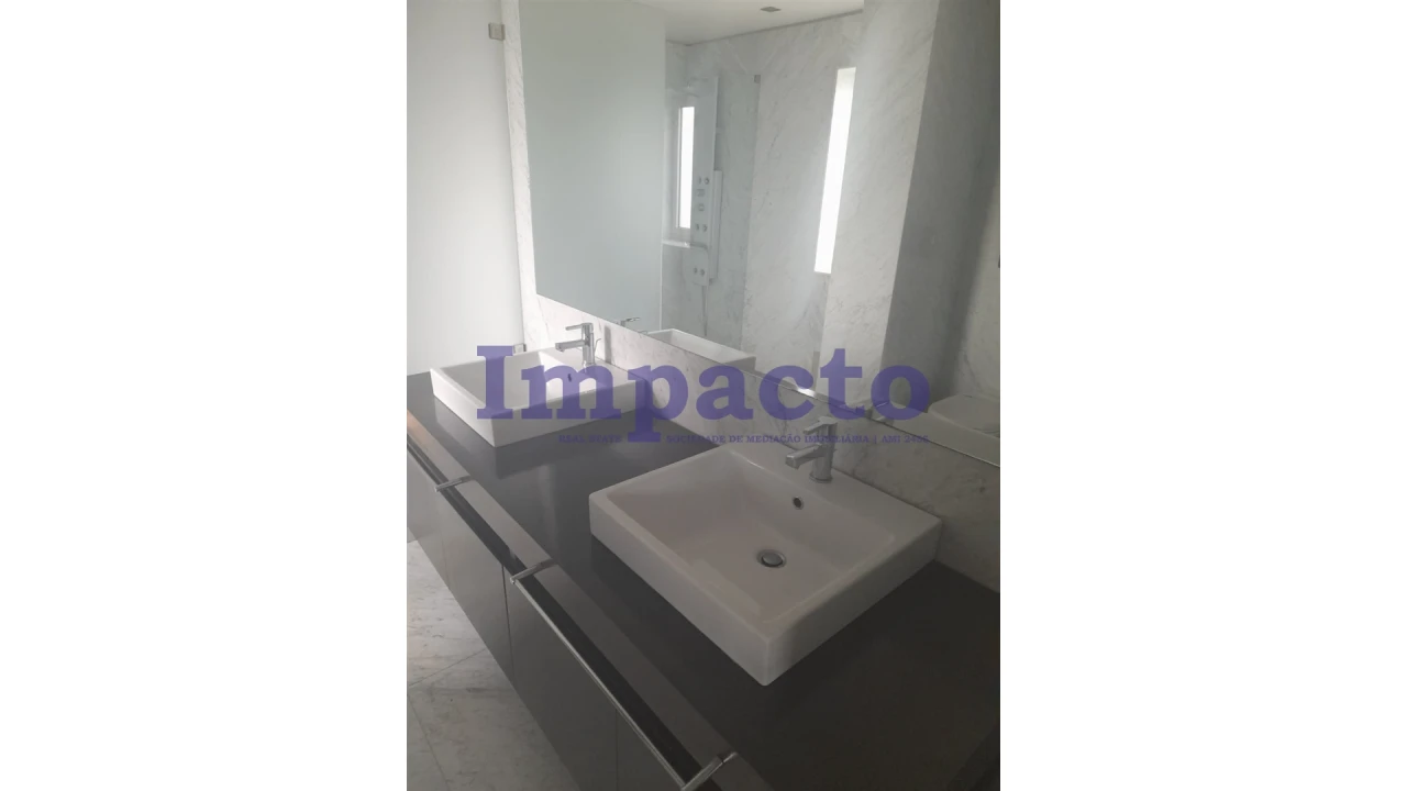 Moradia T3 para Venda em São João da Madeira Foto 7