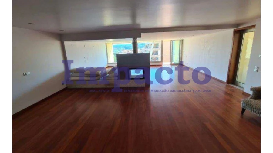 Moradia T3 para Venda em São João da Madeira Foto 6