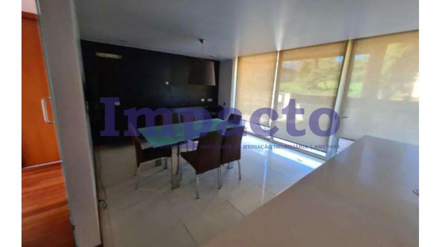 Moradia T3 para Venda em São João da Madeira Foto 5