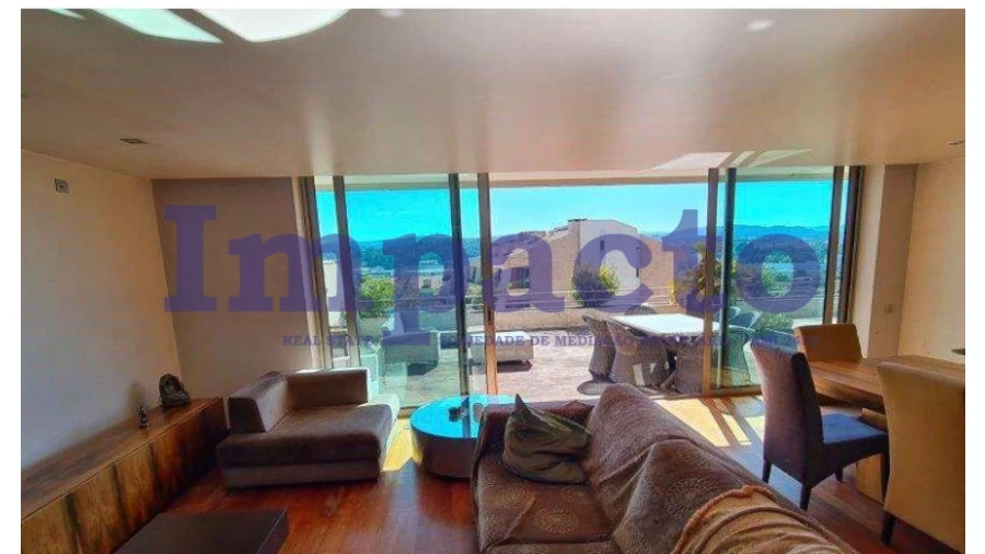 Moradia T3 para Venda em São João da Madeira Foto 4