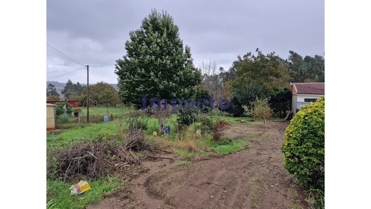 Terreno para Venda em Fiães Foto 2