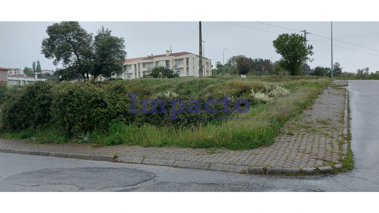 Terreno para Venda em Belmonte e Colmeal da Torre Foto 2