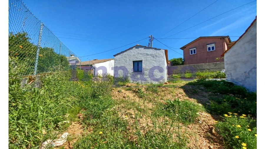 Moradia T1 para Venda em Ossela Foto 10