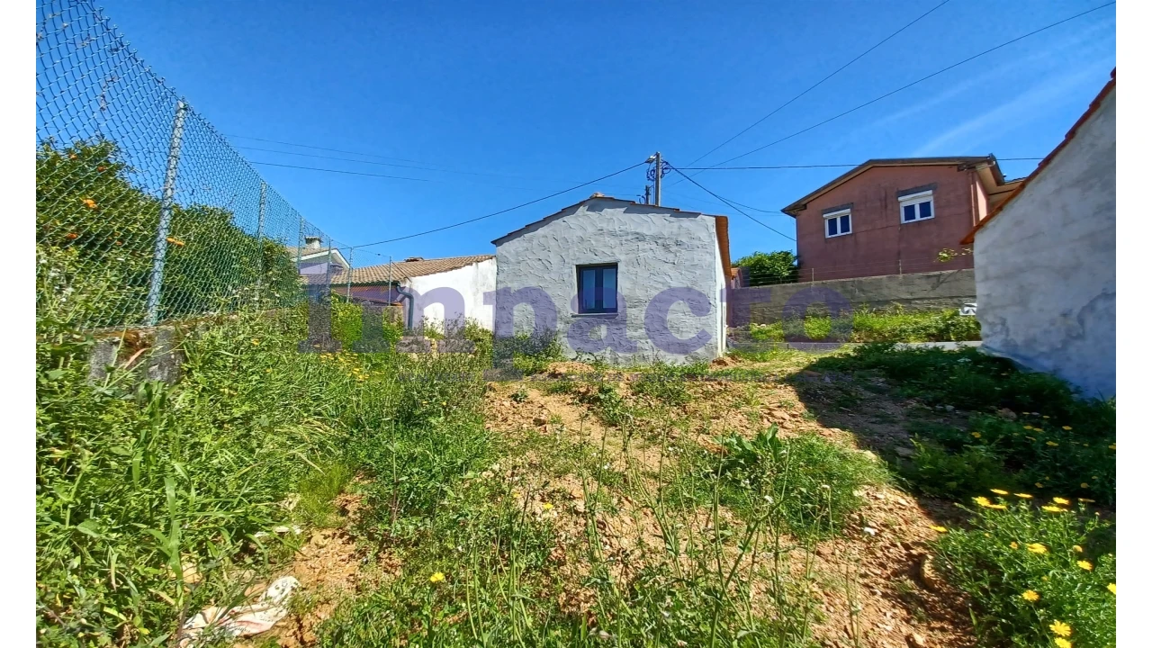 Moradia T1 para Venda em Ossela Foto 10