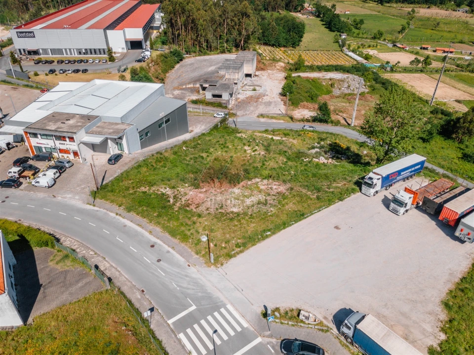 Terreno Comércio / Armazém para Venda em São Gens Foto 27