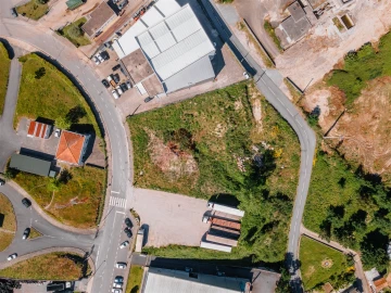 Terreno Comércio / Armazém para Venda em São Gens