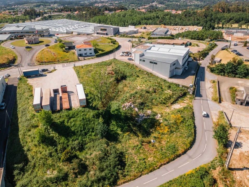 Terreno Comércio / Armazém para Venda em São Gens Foto 28