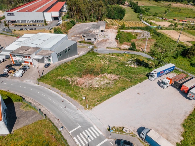 Terreno Comércio / Armazém para Venda em São Gens Foto 27