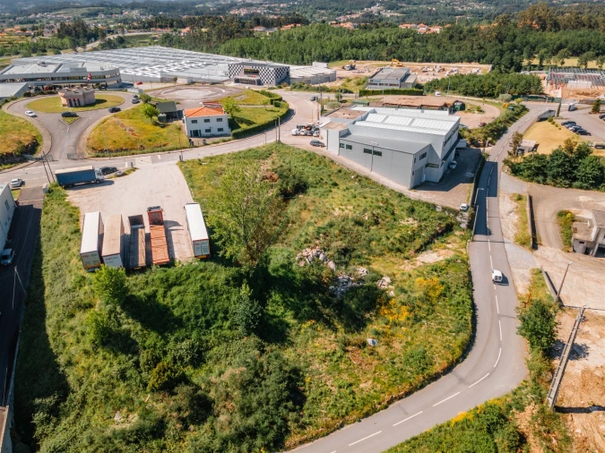 Terreno Comércio / Armazém para Venda em São Gens Foto 28