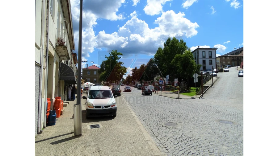 Prédio para Venda em Britelo, Gémeos e Ourilhe Foto 4