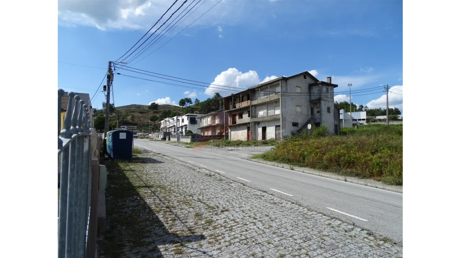 Moradia T7 para Venda em Basto (São Clemente) Foto 41