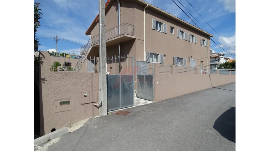 Moradia T7 para Venda em Basto (São Clemente) Foto 2