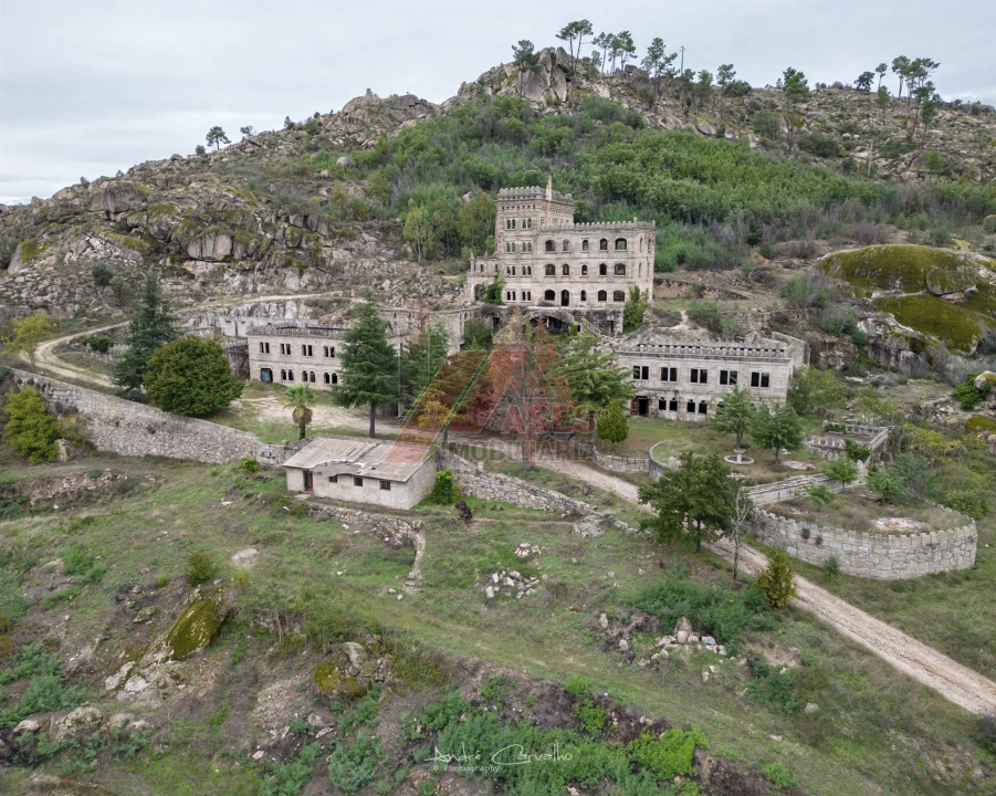 Negócio para Venda em Sortelha Foto 1