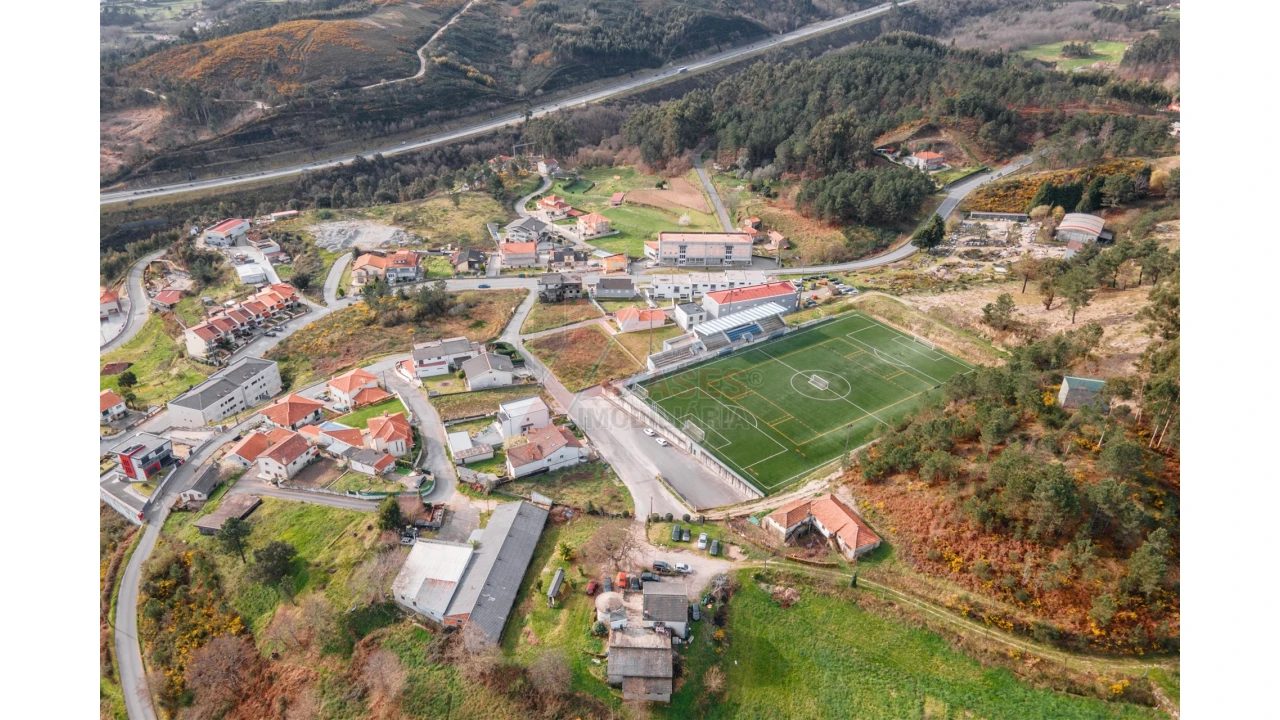 Terreno para Venda em Basto (São Clemente) Foto 9