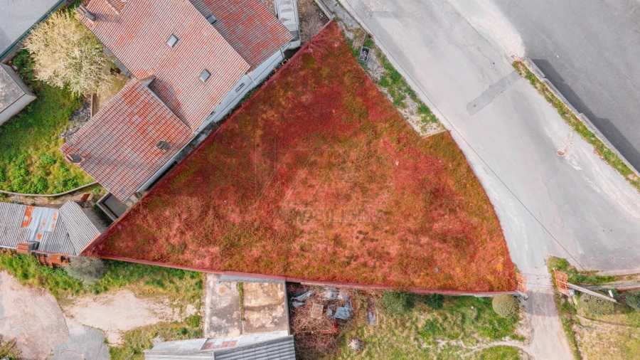 Terreno para Venda em Basto (São Clemente)