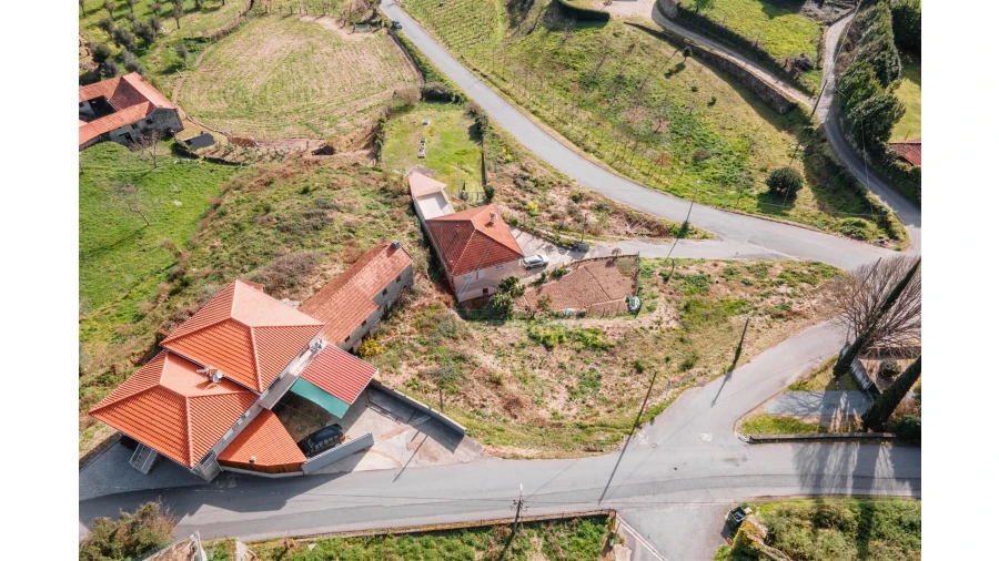 Terreno para Venda em Basto (São Clemente) Foto 3
