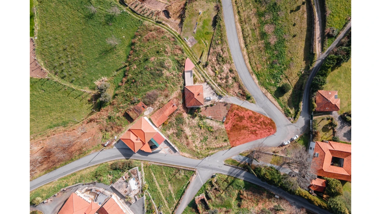 Terreno para Venda em Basto (São Clemente) Foto 1