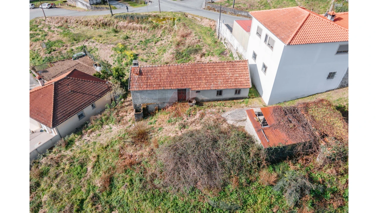 Terreno para Venda em Basto (São Clemente) Foto 4