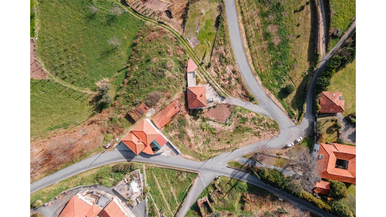 Terreno para Venda em Basto (São Clemente) Foto 2