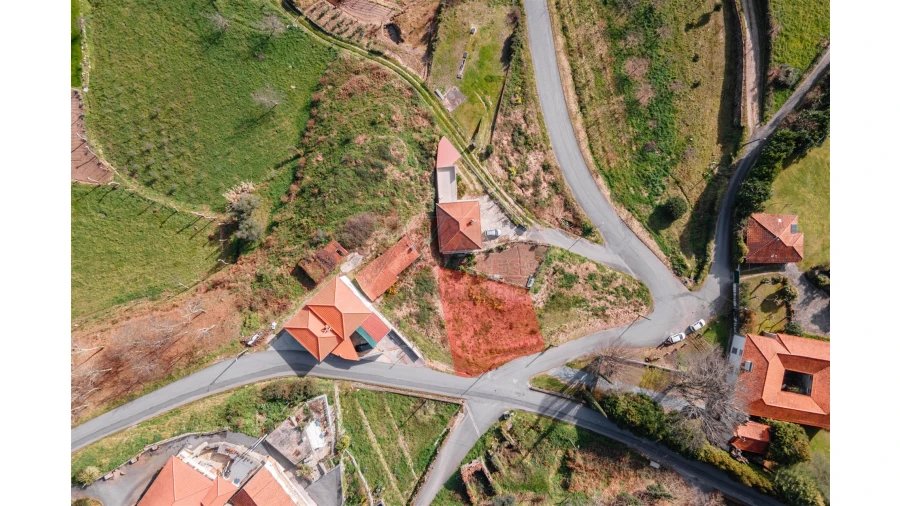 Terreno para Venda em Basto (São Clemente)