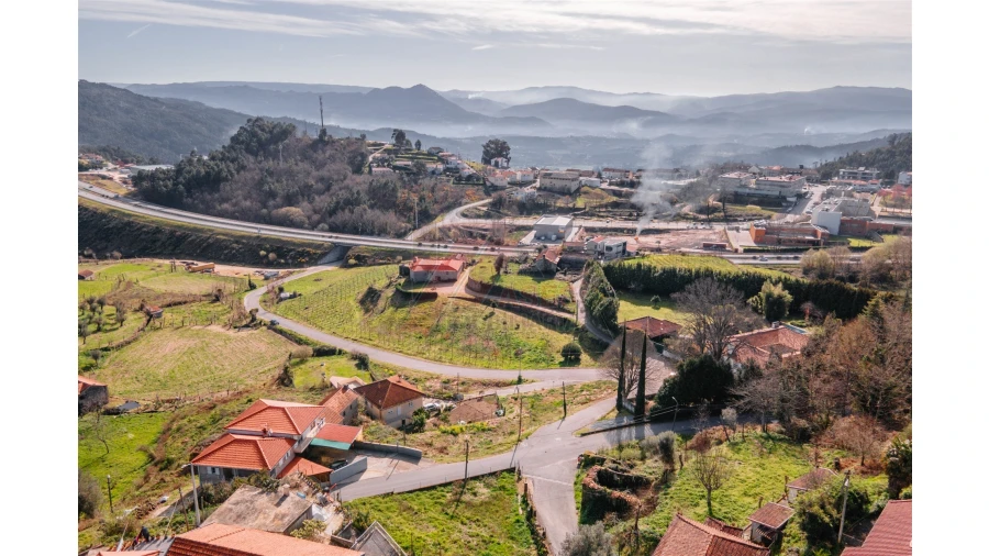 Terreno para Venda em Basto (São Clemente) Foto 8